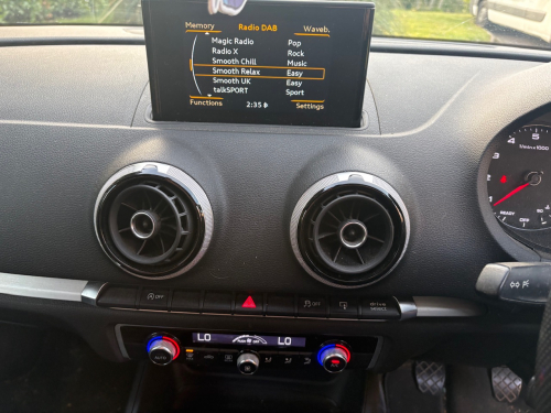 Audi A3 1.4 TSI 150 S LINE image 12