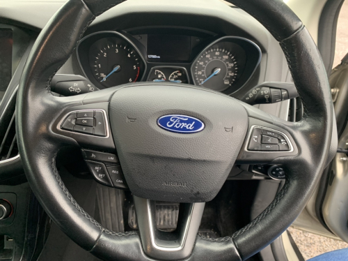 Ford Focus Titanium image 20