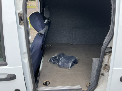 Ford TRANSIT CONNECT image 13
