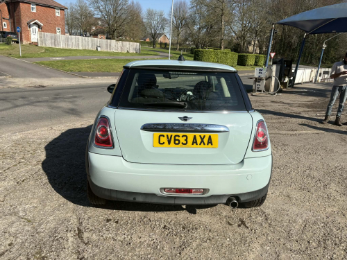 Mini One image 5