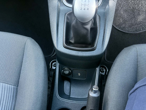 Ford Fiesta image 20