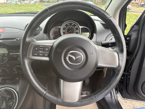 Mazda 2 image 20