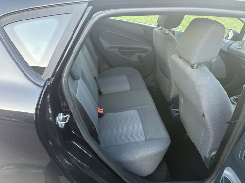 Ford Fiesta image 12