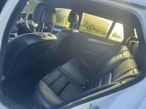 Mercedes - Benz C CLASS C250 CGI image 16