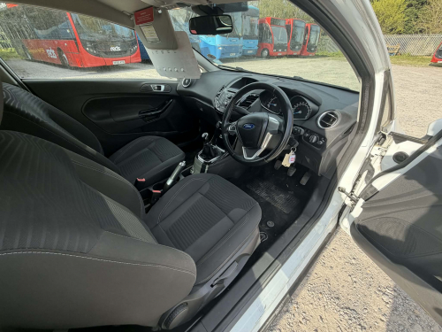 Ford FIESTA image 8