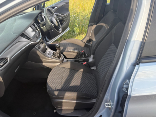 Vauxhall ASTRA image 13