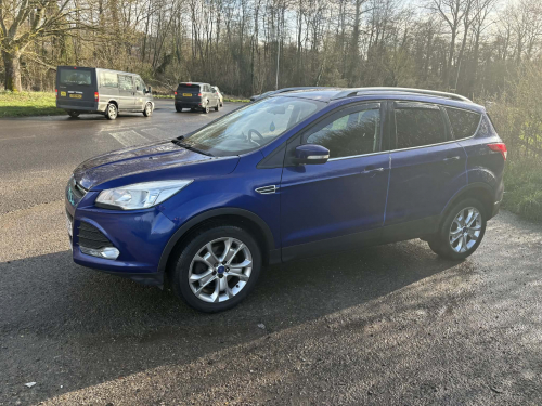 Ford Kuga image 7