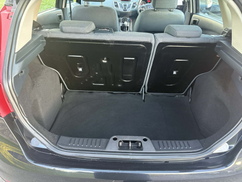 Ford Fiesta image 13