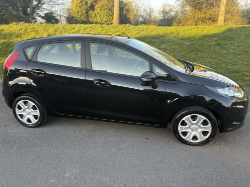 Ford Fiesta image 2