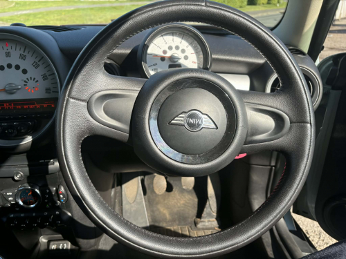 Mini One image 16